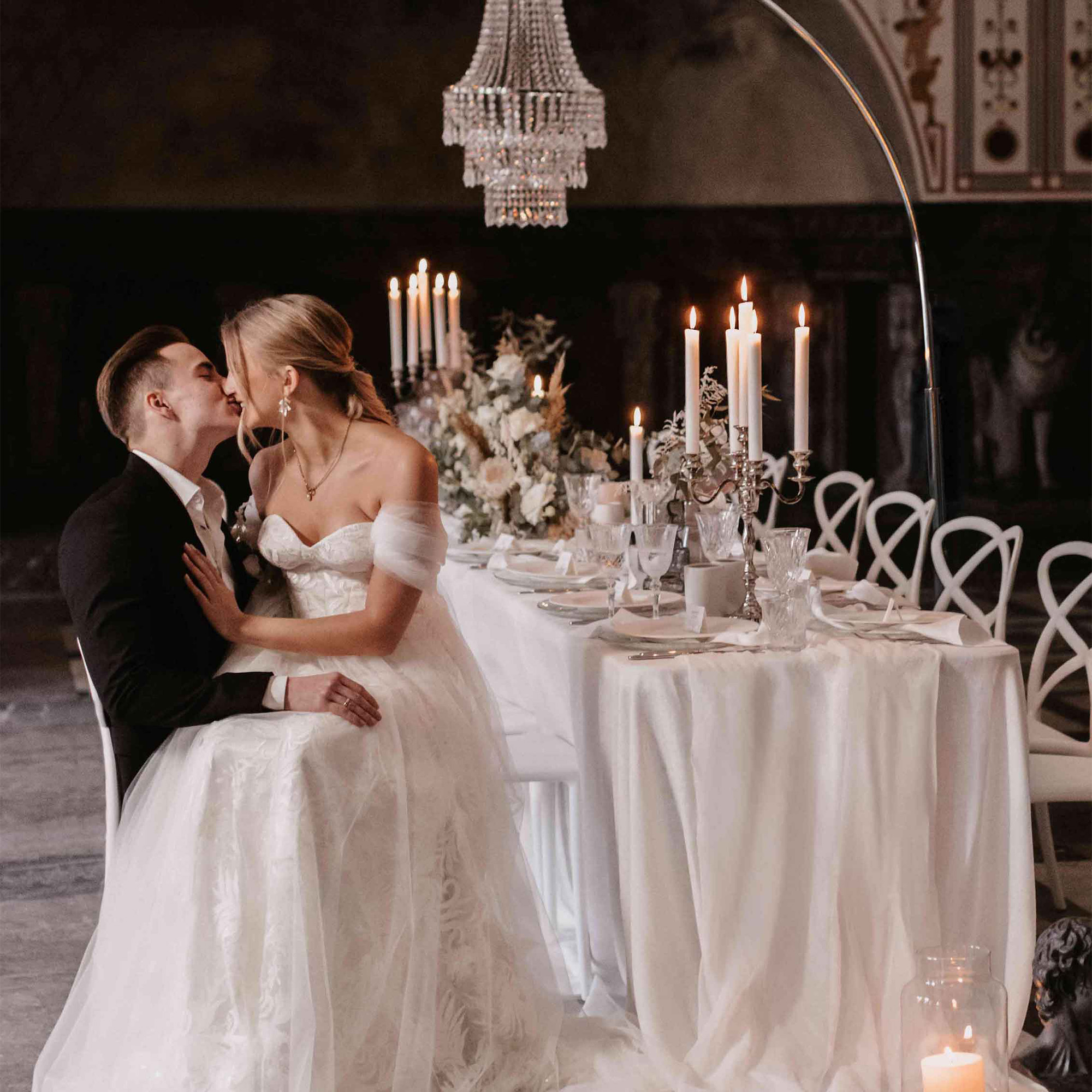 Creamore Events Dekoverleih in Stuttgart, moderne Vase mieten, heiraten im Marmorsaal Stuttgart